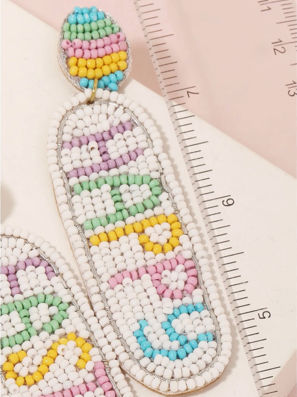 Seed bead easter ๐ฃ earrings - Picture 3 of 3